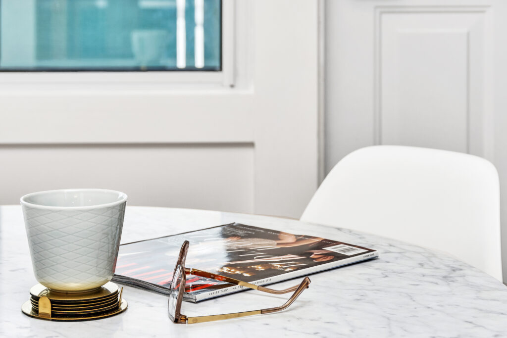 Living Room Coffee Cup - Glasses - 1B